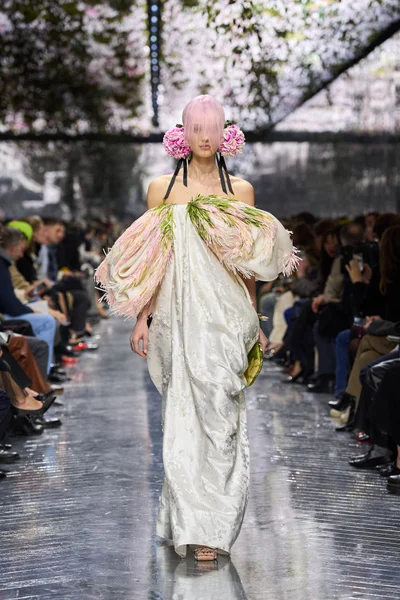 Look 33